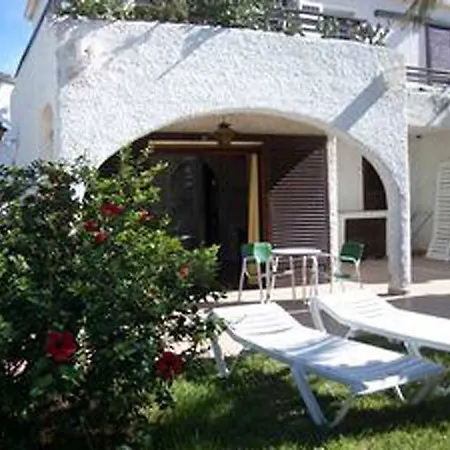 Hotel Urbania Club *